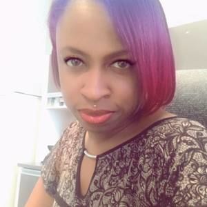 Meet your Posher, Denise